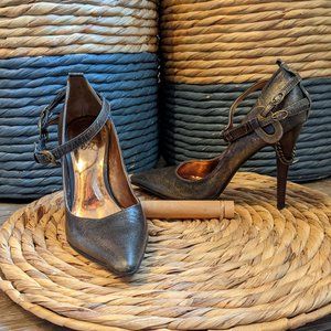 SAMPLE (W6*) - CARLOS SANTANA Oiled Bronze Mary Janes w/ Chain